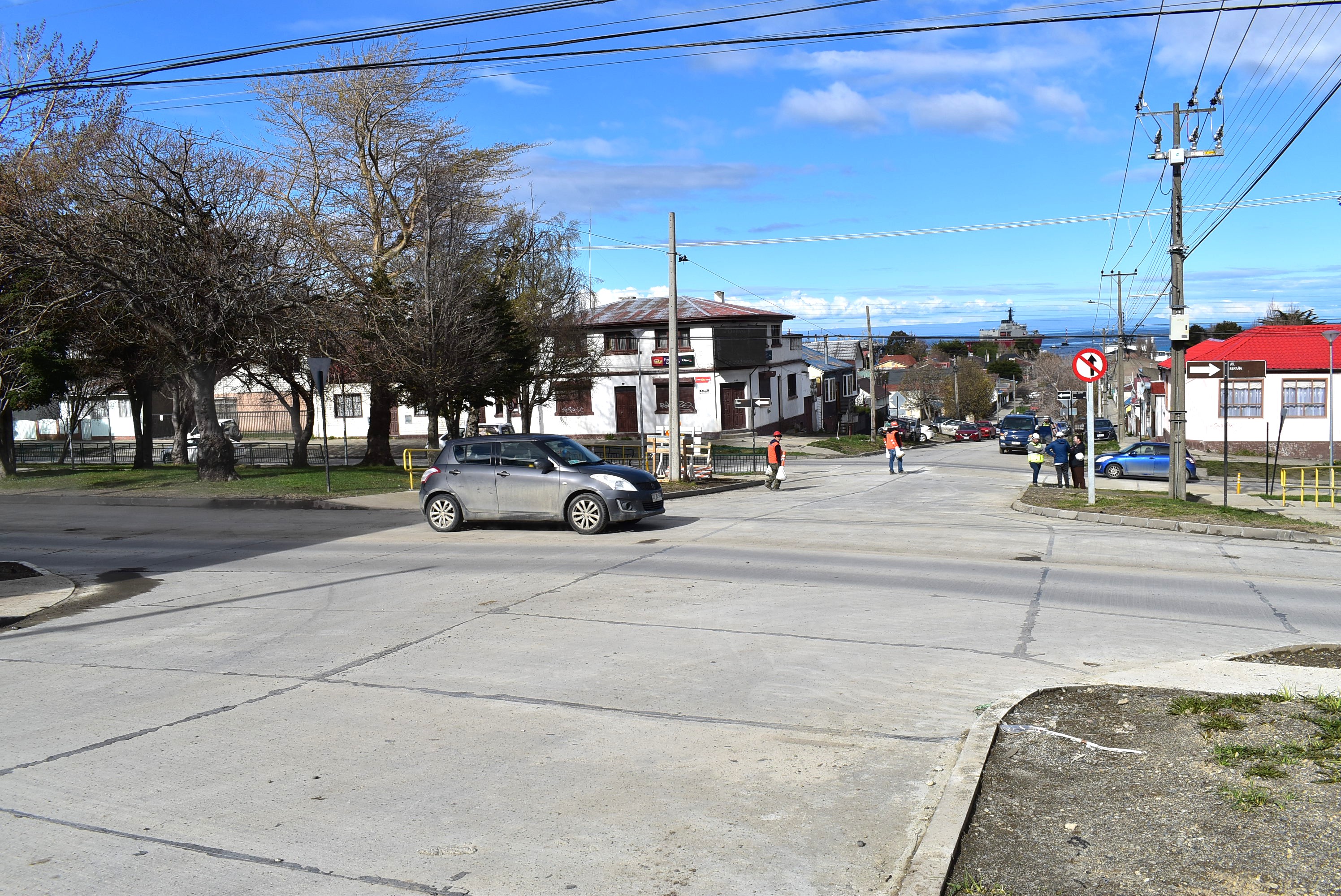Calle Bellavista habilitada al tránsito tras las obras de conservación vial en Punta Arenas.