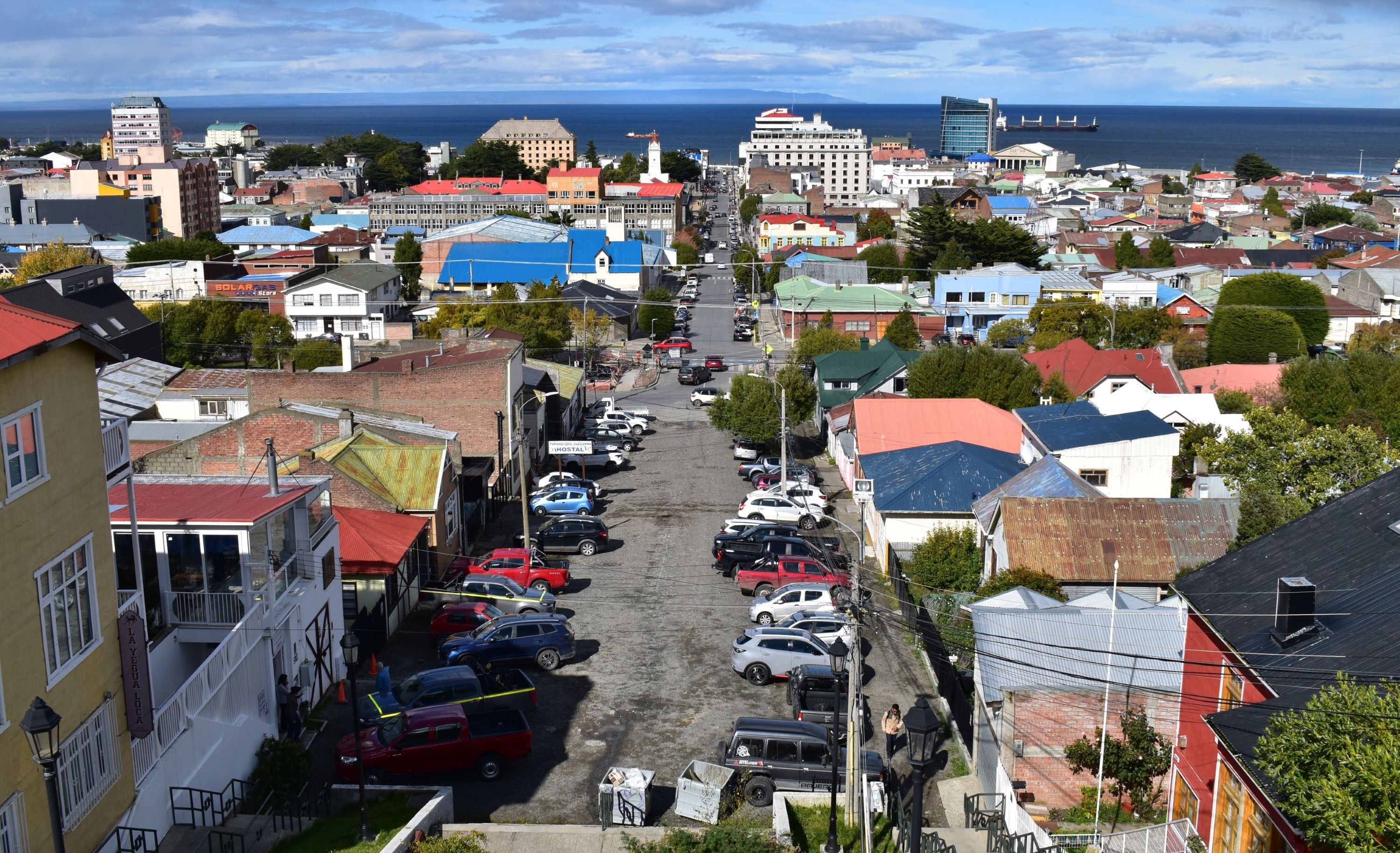 Vista de las calles del Cerro de la Cruz que serán consideradas en el proyecto de mejoramiento.